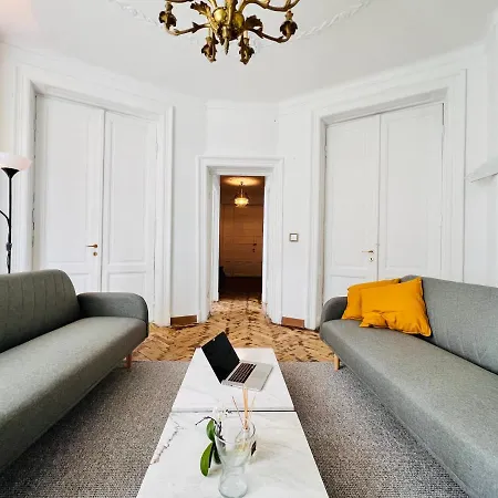 Sada Art Gallery 부쿠레슈티